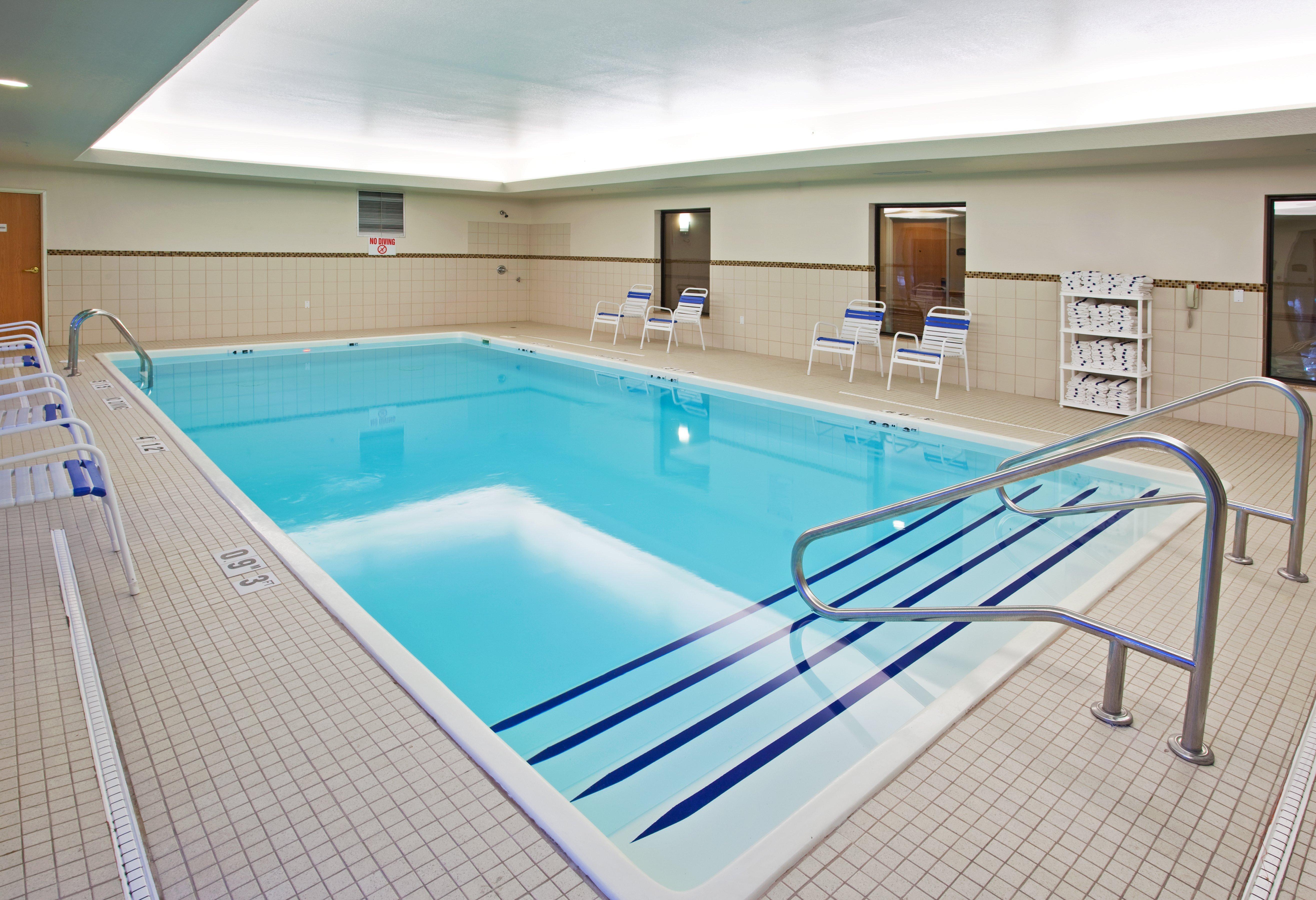 Holiday Inn Express Hotel & Suites Chesterfield - Selfridge Area By Ihg Exteriör bild