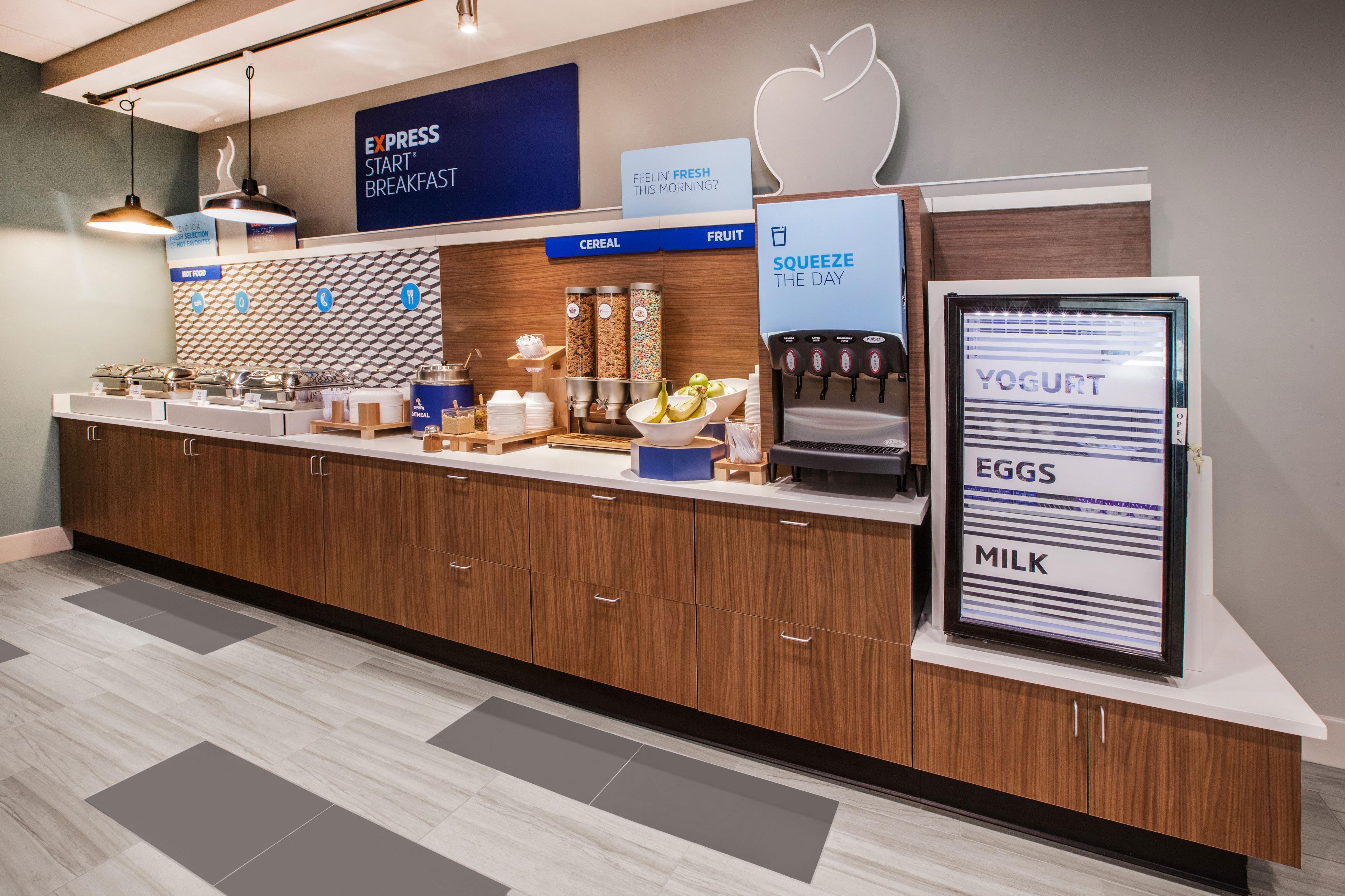 Holiday Inn Express Hotel & Suites Chesterfield - Selfridge Area By Ihg Exteriör bild