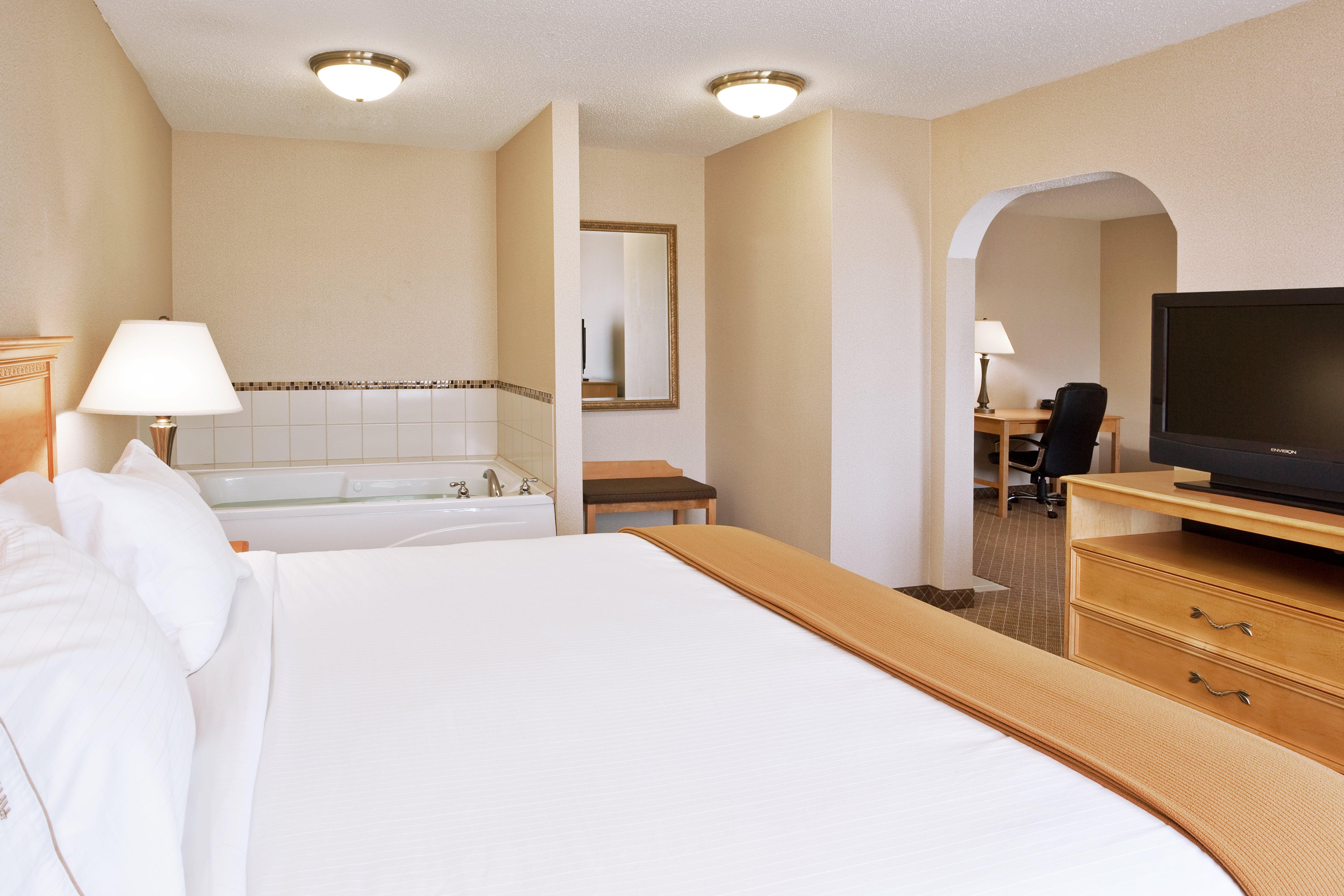 Holiday Inn Express Hotel & Suites Chesterfield - Selfridge Area By Ihg Exteriör bild