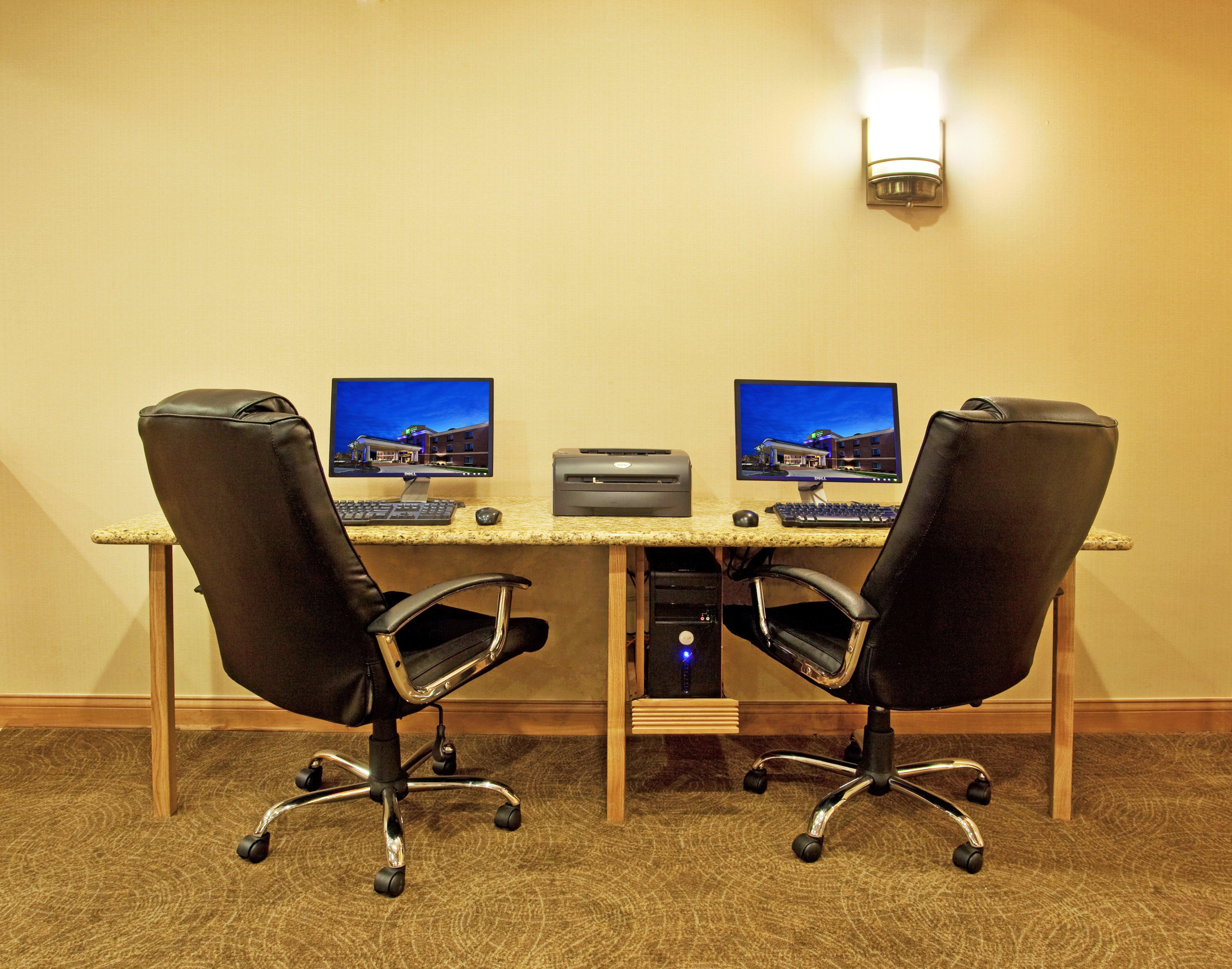 Holiday Inn Express Hotel & Suites Chesterfield - Selfridge Area By Ihg Exteriör bild