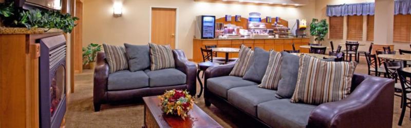 Holiday Inn Express Hotel & Suites Chesterfield - Selfridge Area By Ihg Exteriör bild